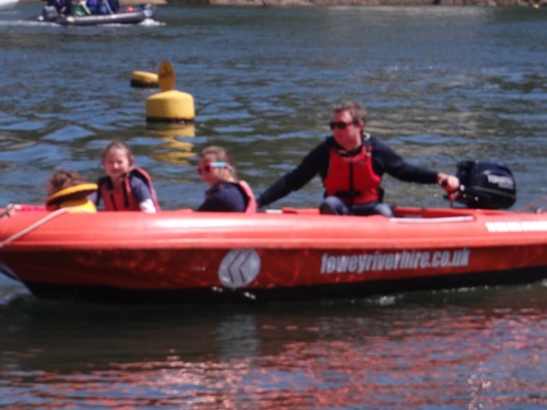 Kayak and boat hire