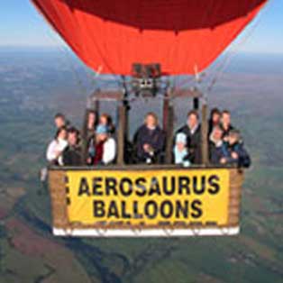 woodovis-park-camping-touring-devon-out-&-about-hot-air-balloon-rides