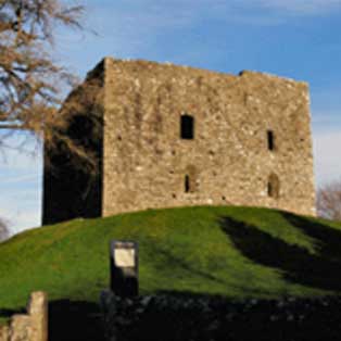 woodovis-park-camping-touring-devon-out-&-about-lydford-castle