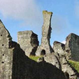 woodovis-park-camping-touring-devon-out-&-about-okehampton-castle